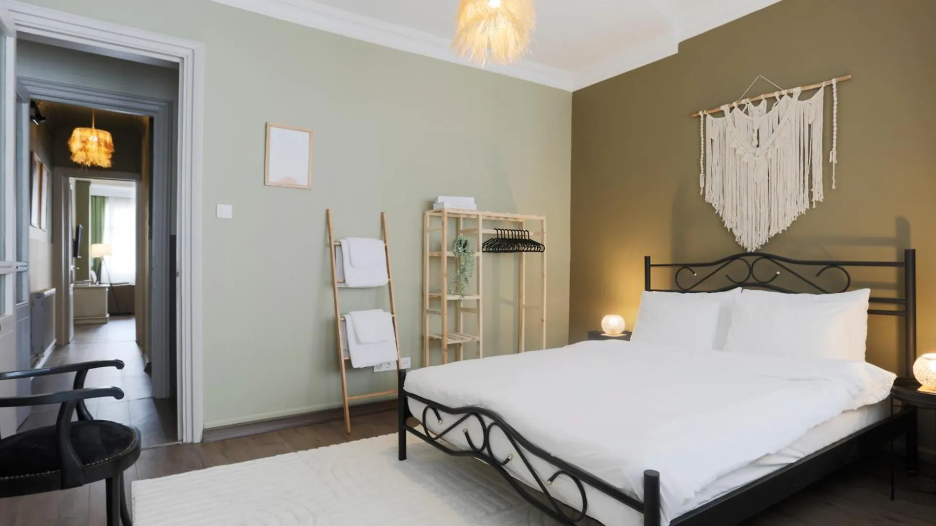 Triplex In The Heart Of Taksim For Big Groups And Familes Apartment Istanbul
