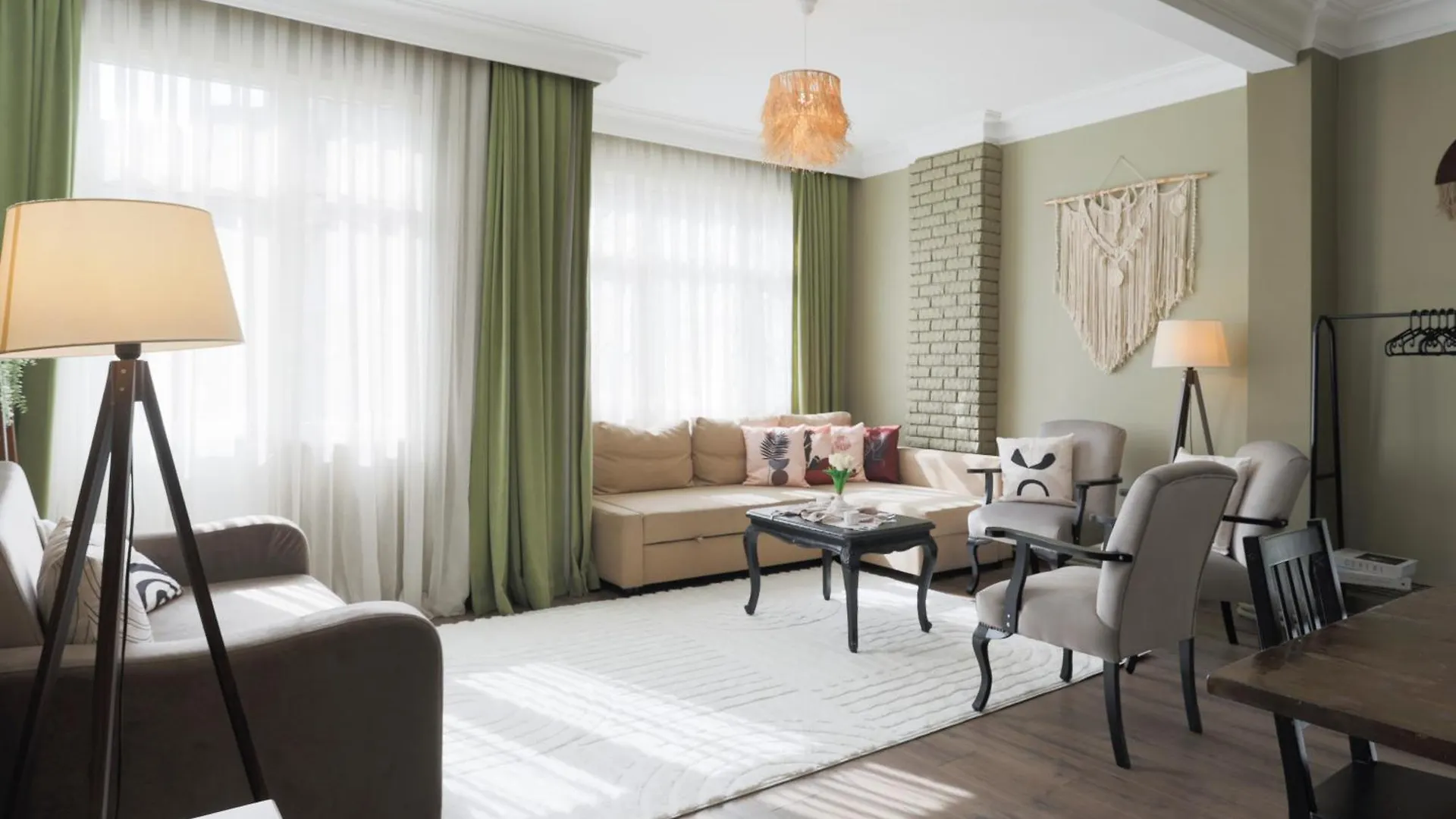 Triplex In The Heart Of Taksim For Big Groups And Familes Apartment Istanbul