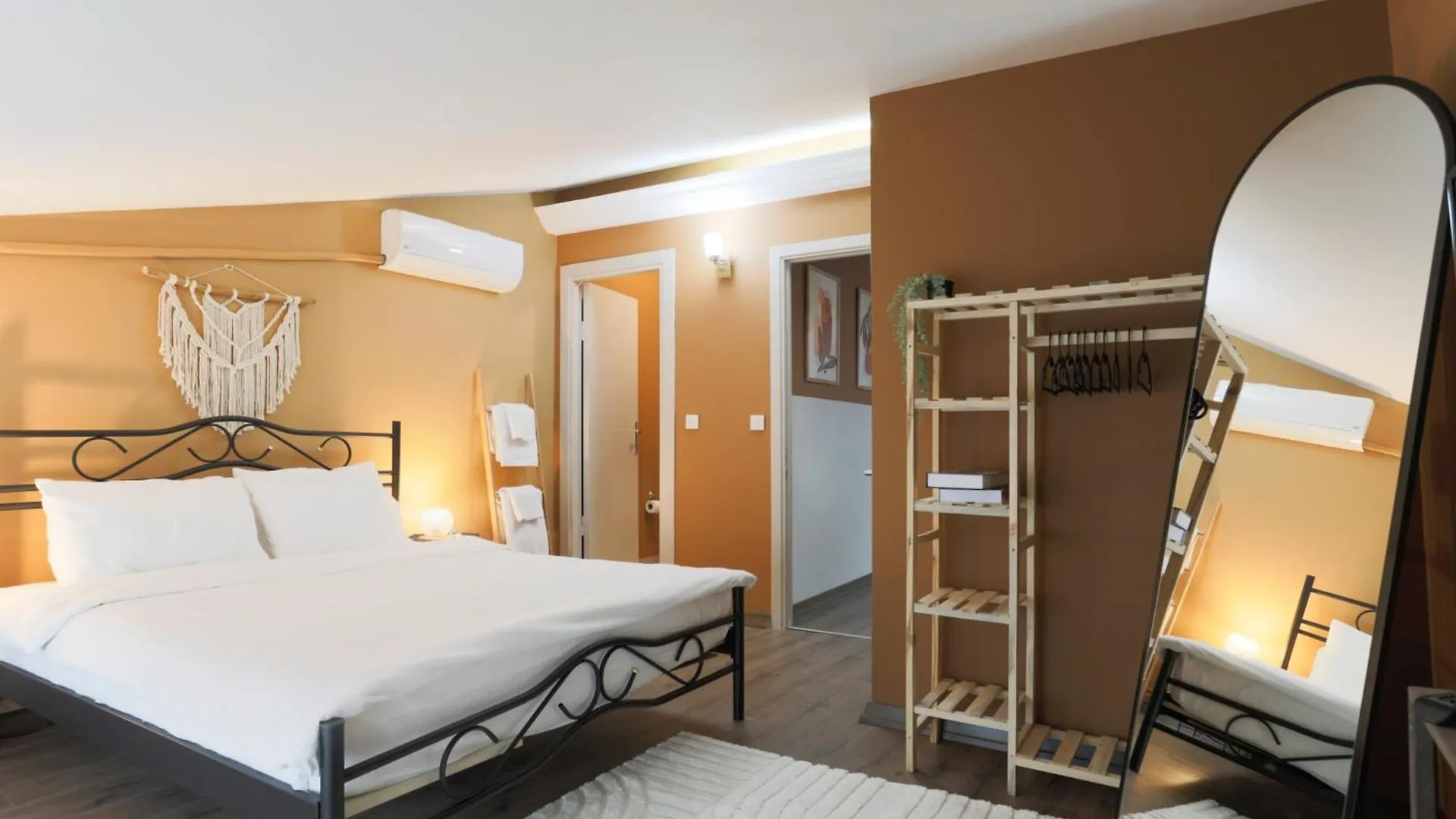 Triplex In The Heart Of Taksim For Big Groups And Familes Apartment Istanbul 0*,  Turkey