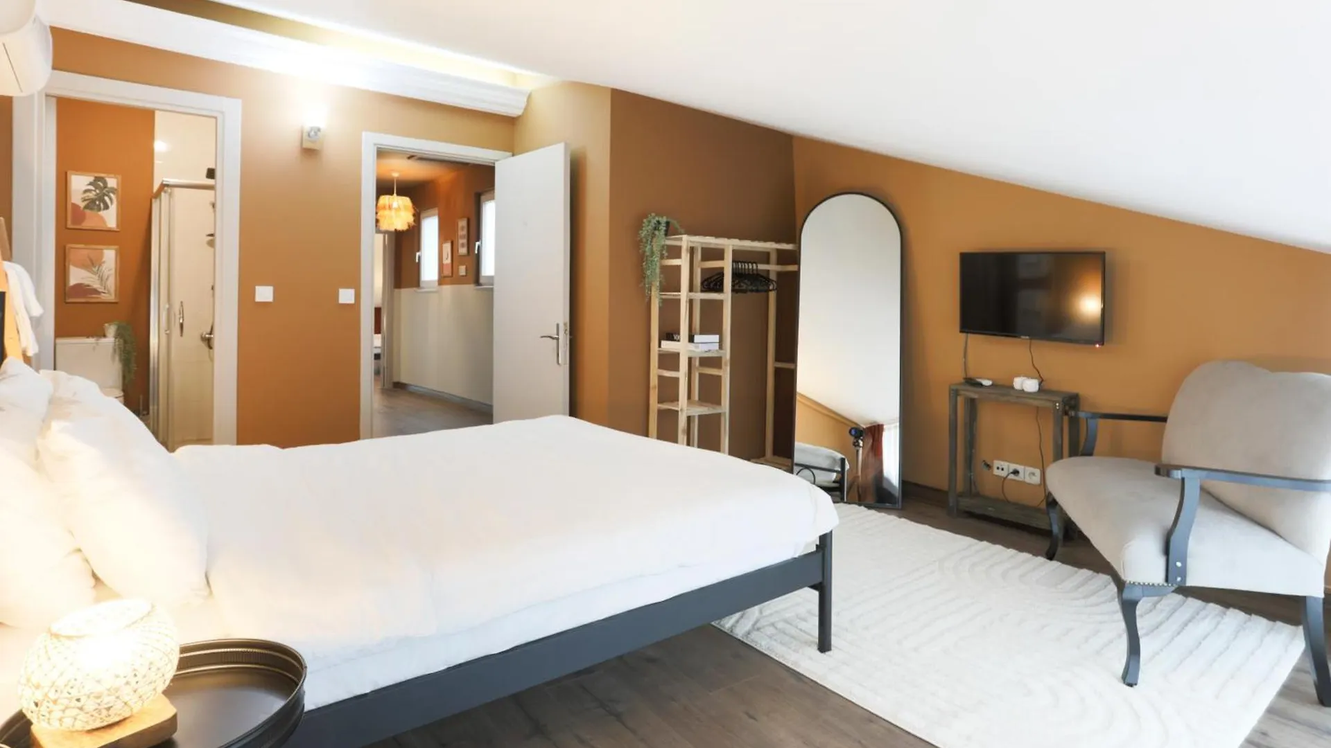 Triplex In The Heart Of Taksim For Big Groups And Familes Apartment Istanbul